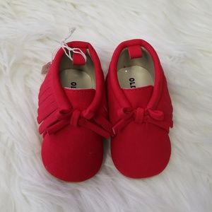 Old Navy Red moccasins 3 to 6 months